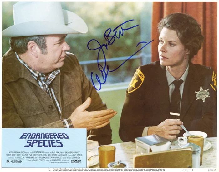 JoBeth Williams autograph