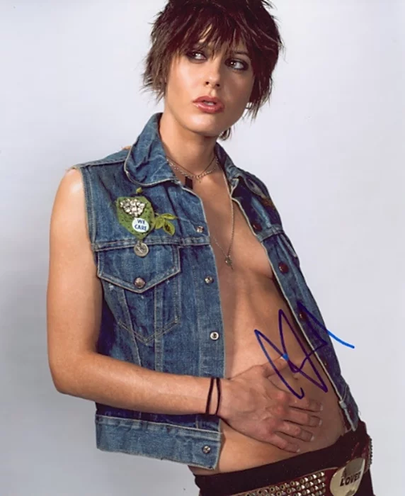 Katherine Moennig autograph