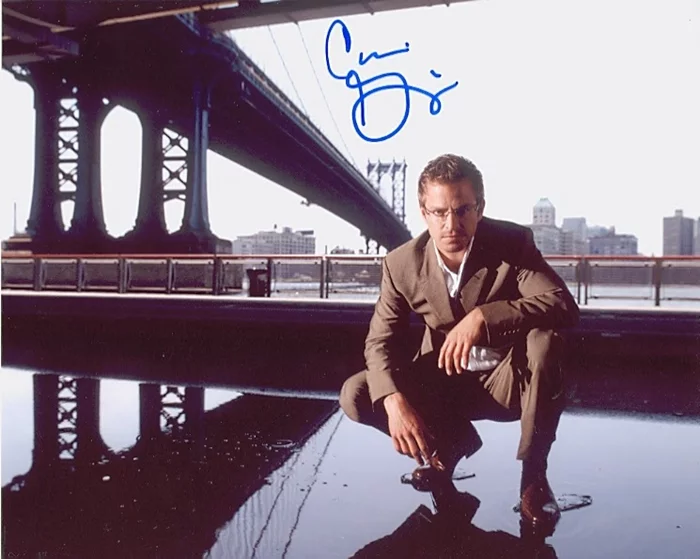 Carmine Giovinazzo autograph