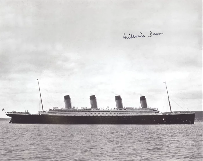 Millvina Dean autograph