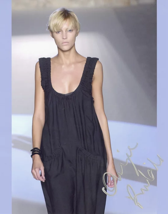 Anja Rubik autograph