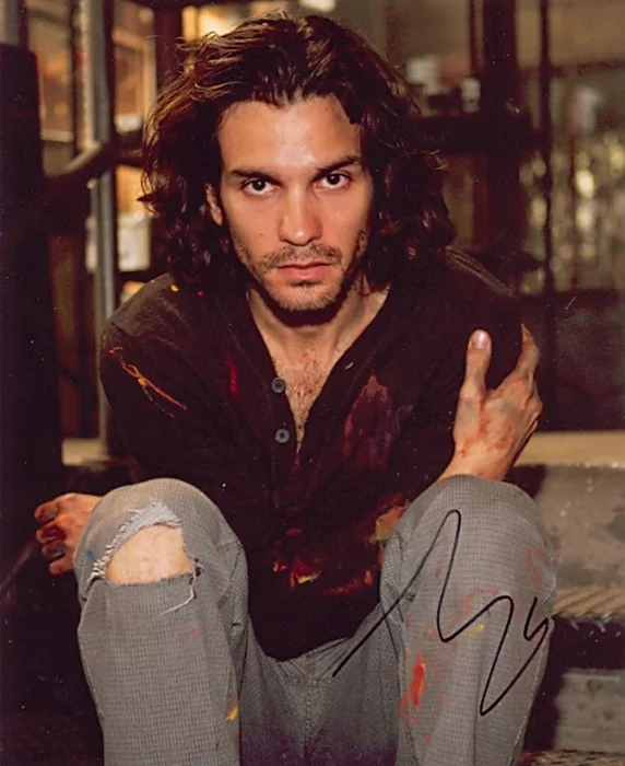Santiago Cabrera autograph