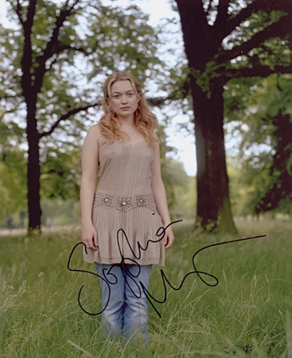 Sophia Myles autograph