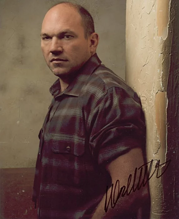 Wade Williams autograph