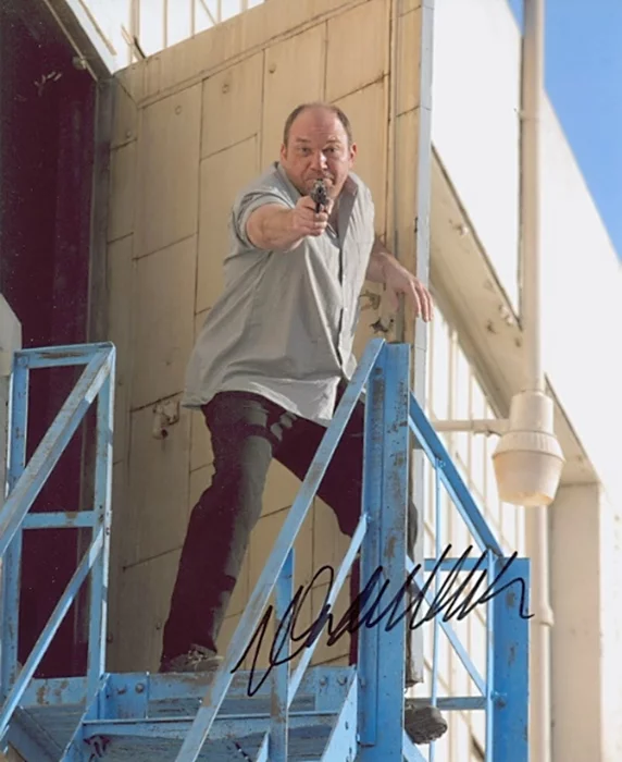 Wade Williams autograph