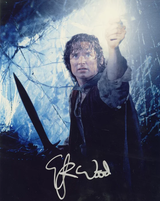 Elijah Wood autograph