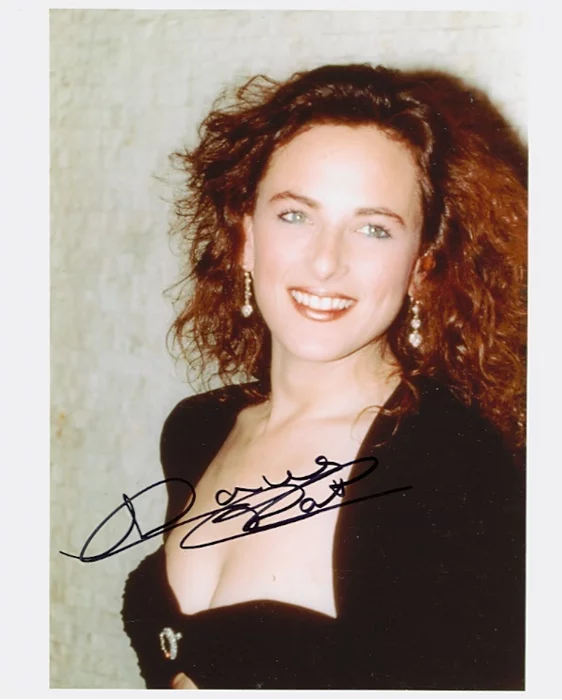 Marlee Matlin autograph