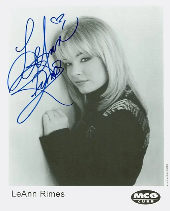 Leann Rimes autograph