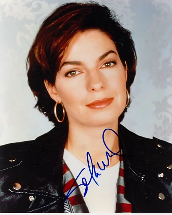 Sela Ward autograph