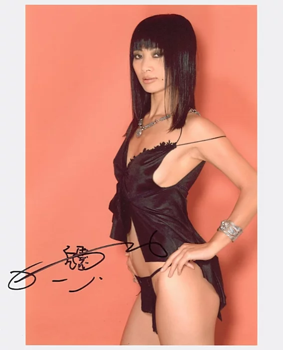Bai Ling autograph