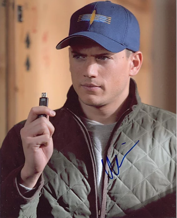 Wentworth Miller autograph