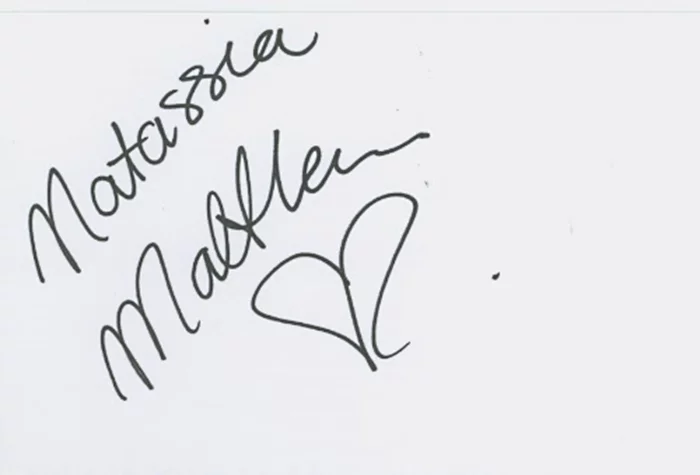 Natassia Malthe autograph