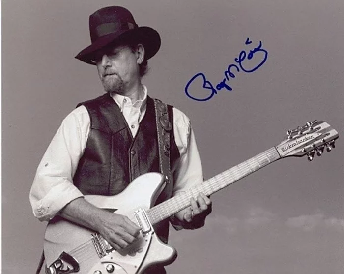 Roger McGuinn autograph