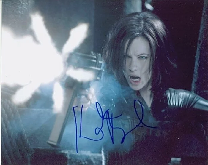 Kate Beckinsale autograph