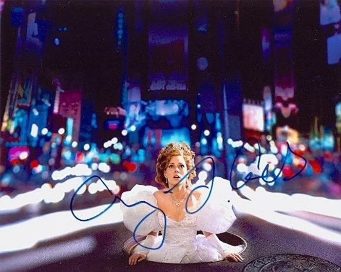Amy Adams autograph