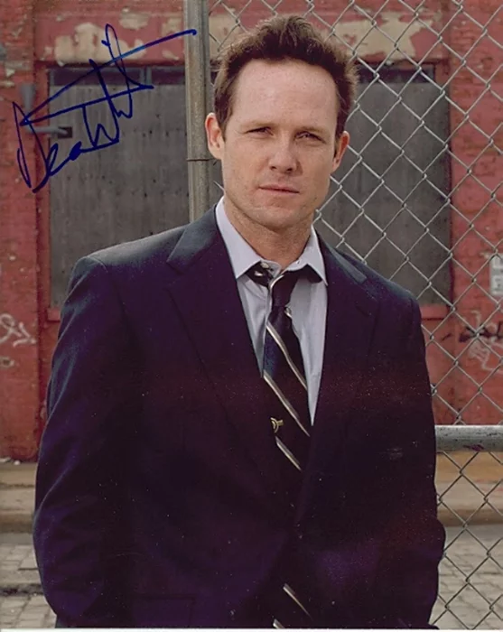 Dean Winters autograph