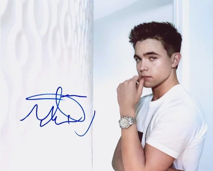 Jesse McCartney autograph