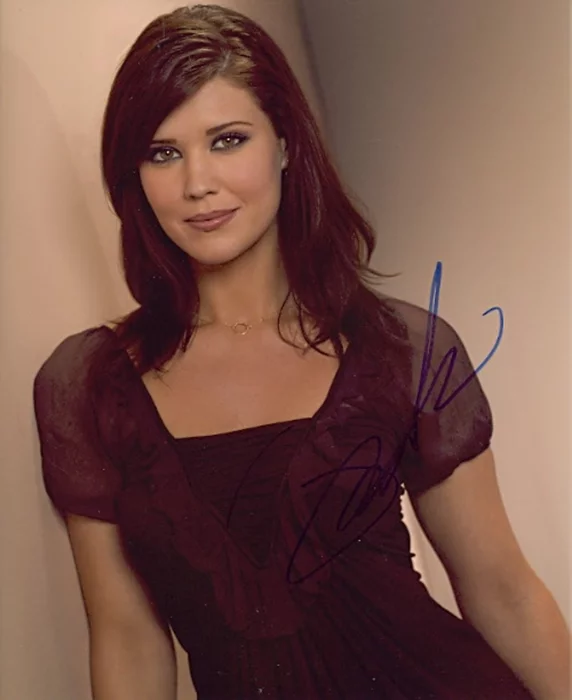 Sarah Lancaster autograph