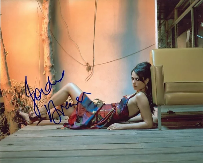 Jordana Brewster autograph