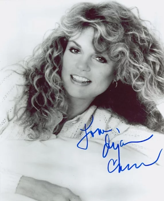 Dyan Cannon autograph