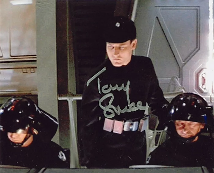 Anthony Smee autograph