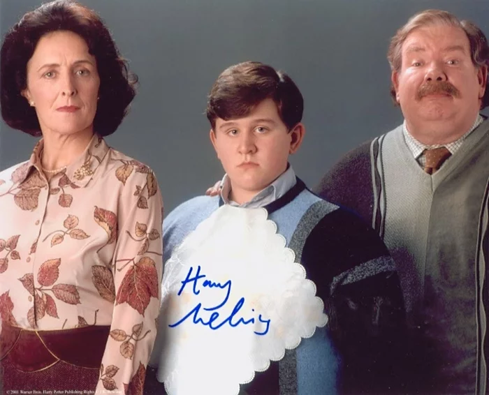 Harry Melling autograph