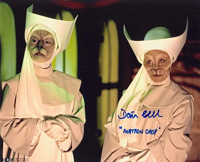 Dona Croll autograph