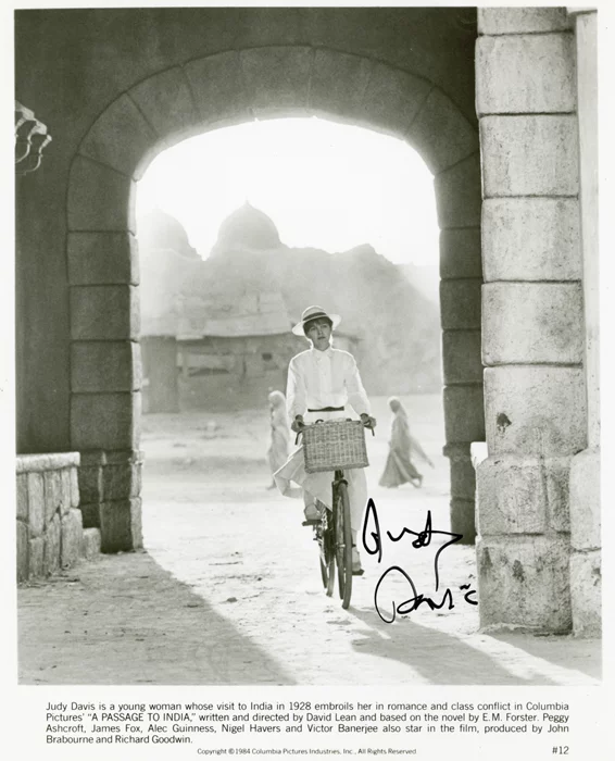 Judy Davis autograph