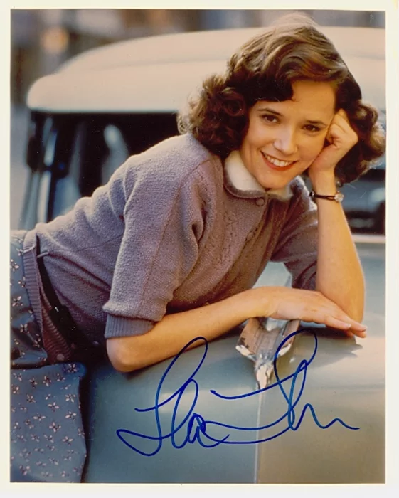 Lea Thompson autograph