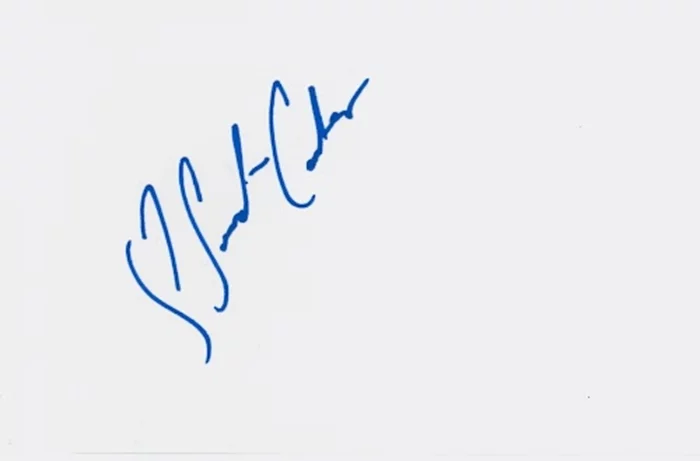 Sarah Carter autograph