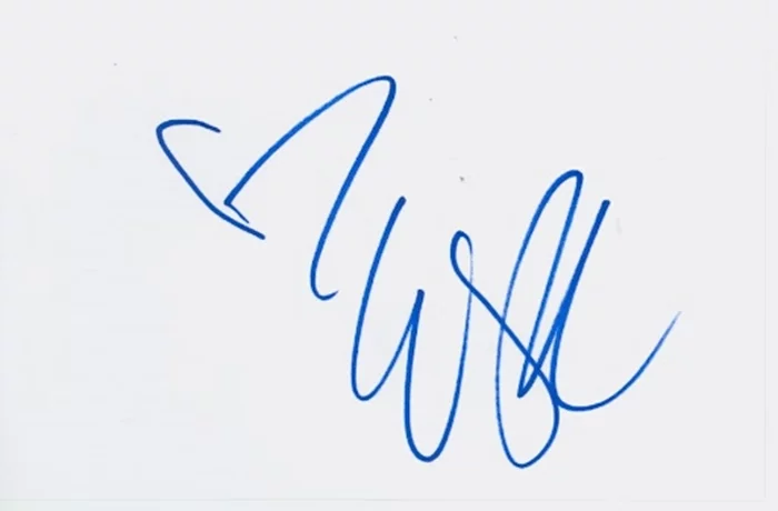 Eve autograph