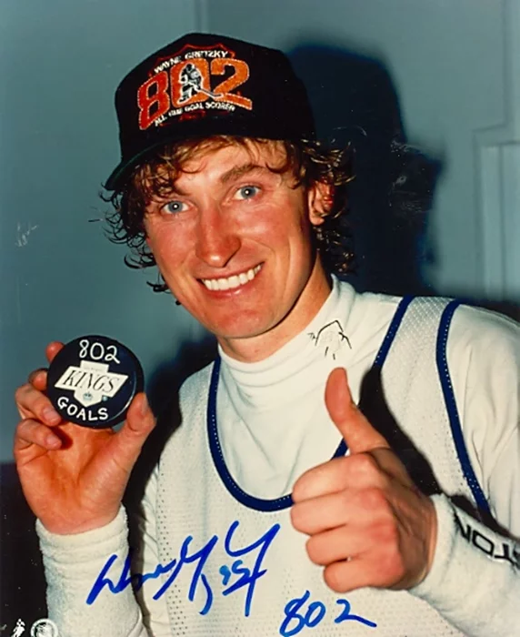 Wayne Gretzky autograph