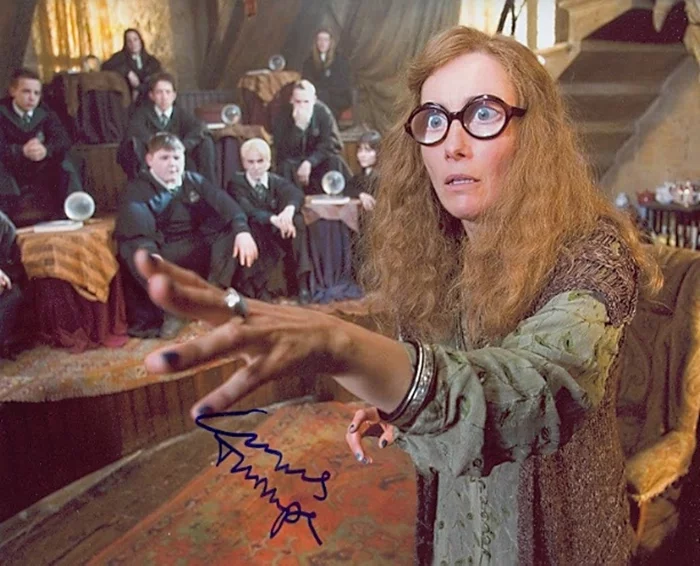 Emma Thompson autograph