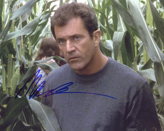 Mel Gibson autograph