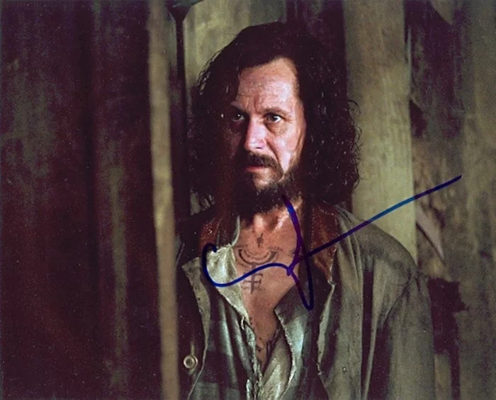 Gary Oldman autograph