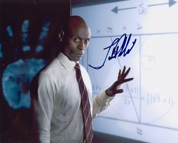 Lance Reddick autograph