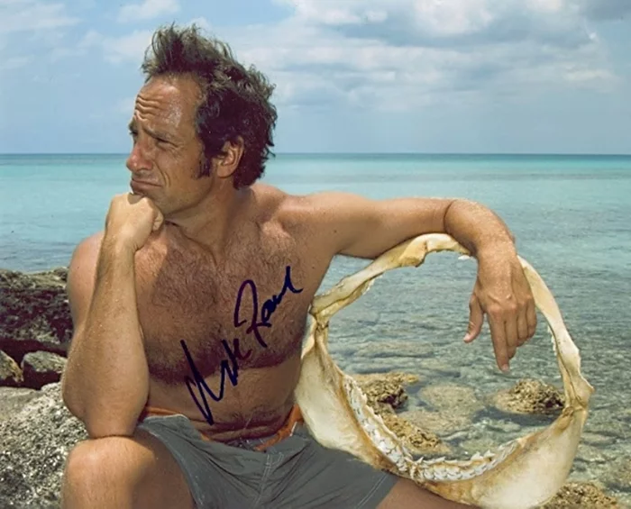 Mike Rowe autograph