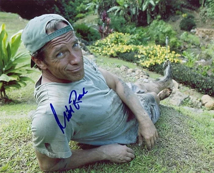 Mike Rowe autograph