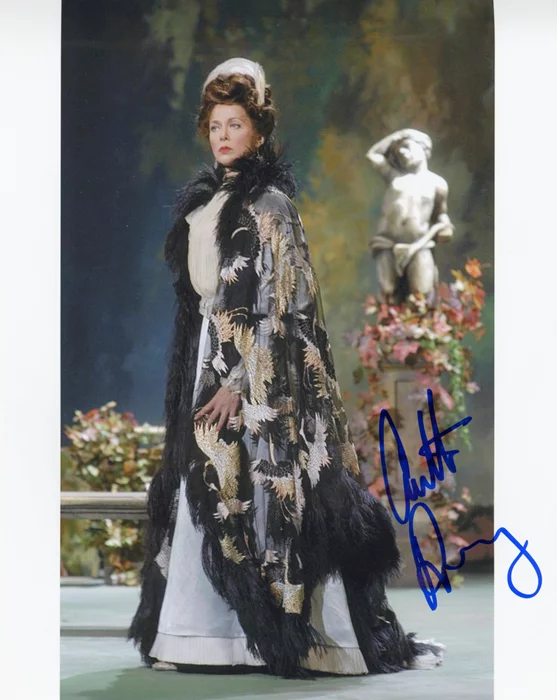 Annette Bening autograph