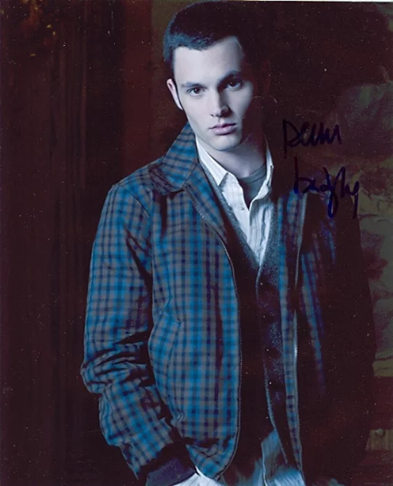 Penn Badgley autograph
