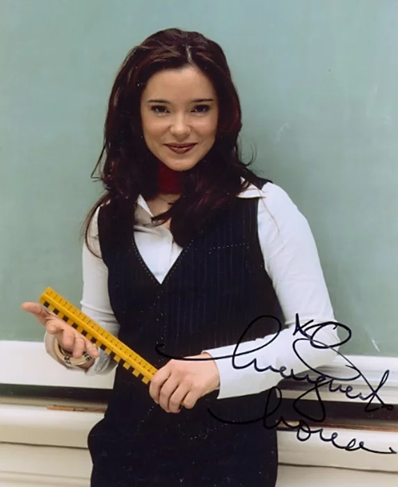 Marguerite Moreau autograph