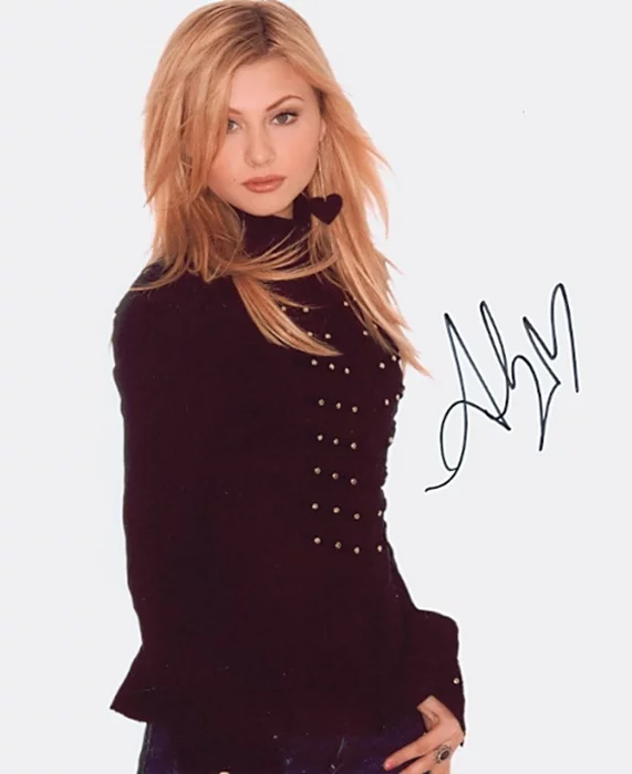 Aly Michalka autograph