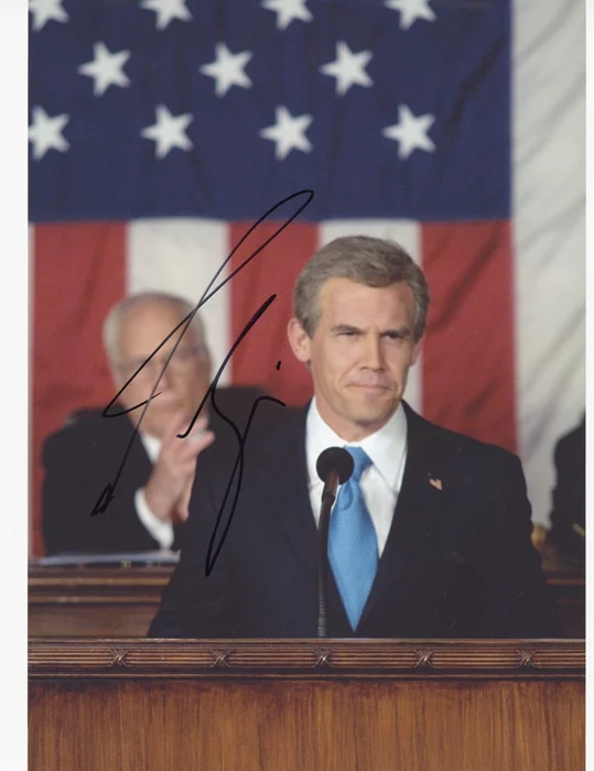 Josh Brolin autograph