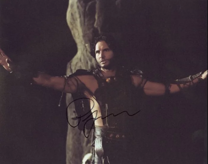 Peter Facinelli autograph