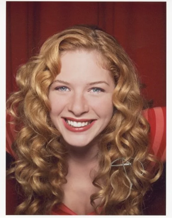 Rachelle Lefevre autograph