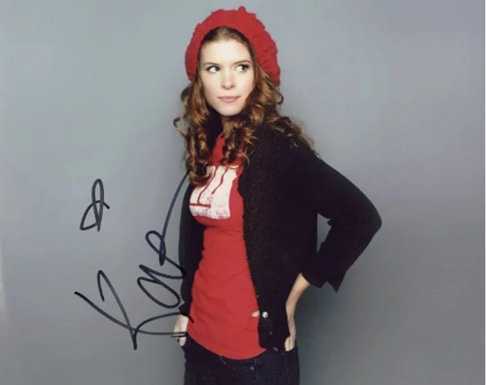 Kate Mara autograph