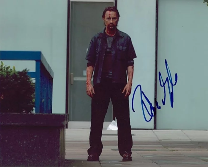 Robert Carlyle autograph