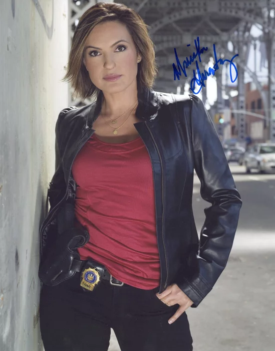 Mariska Hargitay autograph