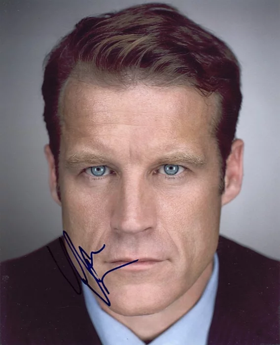 Mark Valley autograph