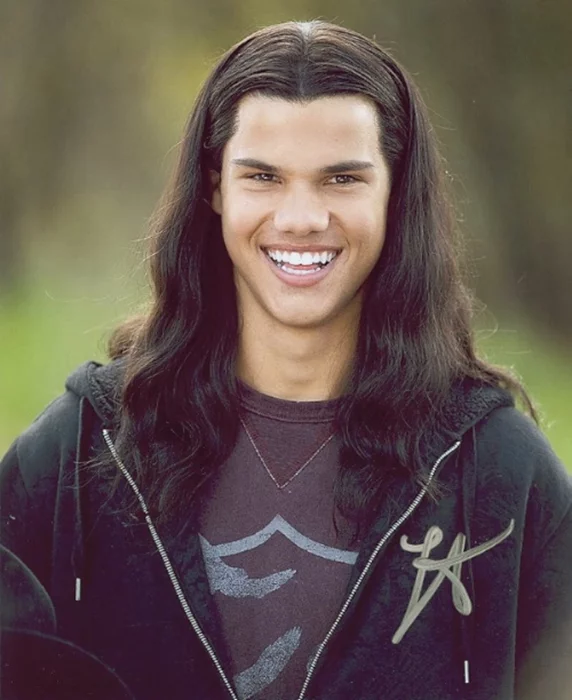 Taylor Lautner autograph